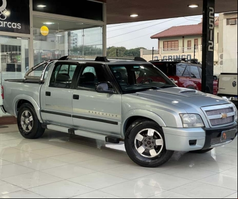 S10 P-Up Executive 2.4 MPFI F.Power CD