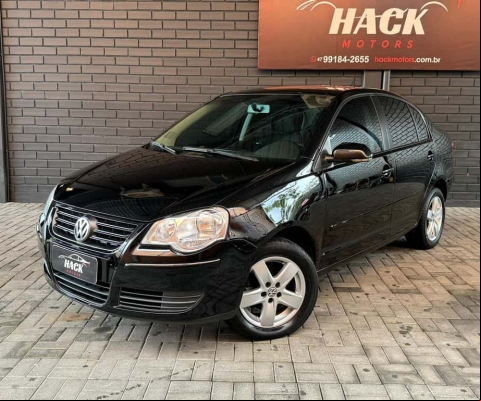 Volkswagen Polo Sedan 1.6 - Preta - 2010/2011