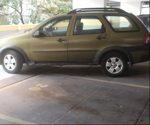 FIAT PALIO WEEKEND à venda.