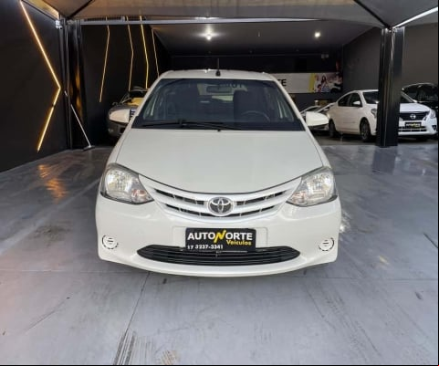 Toyota ETIOS Flex Manual