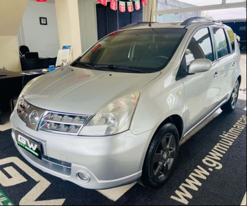 NISSAN LIVINA 1.8 SL 16V FLEX 4P AUTOMÁTICO