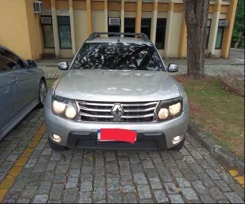 RENAULT DUSTER à venda.