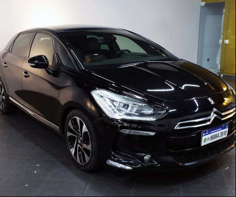 CITROËN DS5 1.6 Turbo 16V 5p Aut.