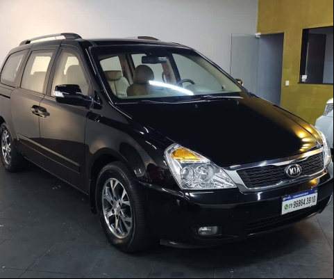 KIA CARNIVAL EX 3.5 V6 24V 276cv Aut.
