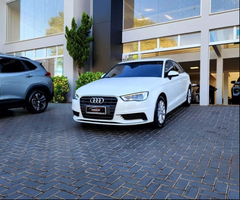 AUDI A3 Sedan 1.4/ Attra. 16V TB FSI S-tronic