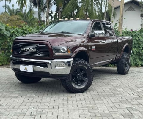Ram 2500 LARAMIE  6.7 TDI  CD 4x4 Diesel  - Vermelha - 2011/2012