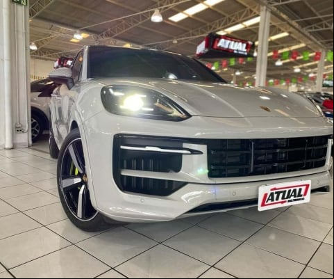 PORSCHE CAYENNE  PHE 2024