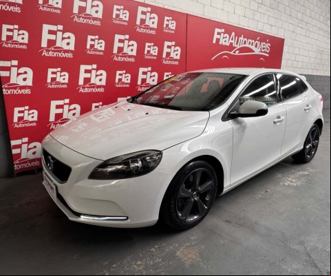 Volvo V40 2019 2.0 t4 kinetic gasolina 4p automático