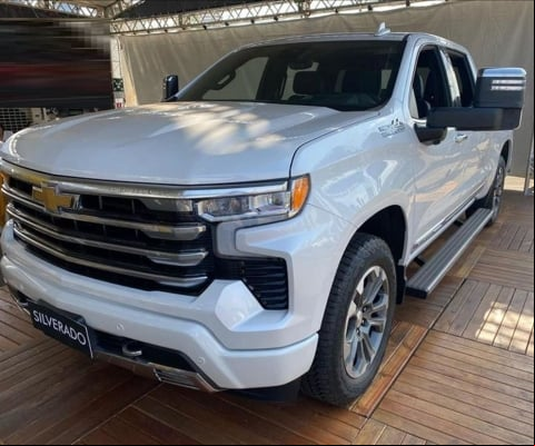 Chevrolet Silverado High Country 5.3 V8 Gas 1500 4x4 Okm2024