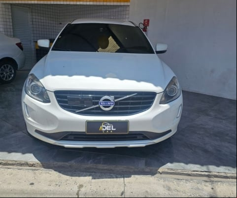 VOLVO XC60 2.0 T5 DESIGN