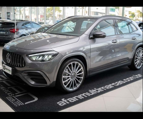 MERCEDES-BENZ GLA 35 AMG 2.0T 306CV 4MATIC C/TETO AUT./2025 - 0KM!