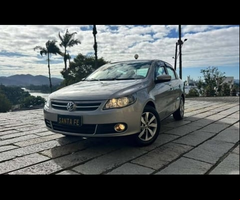 Volkswagen Voyage 1.6 COMFORTL - Prata - 2012/2013