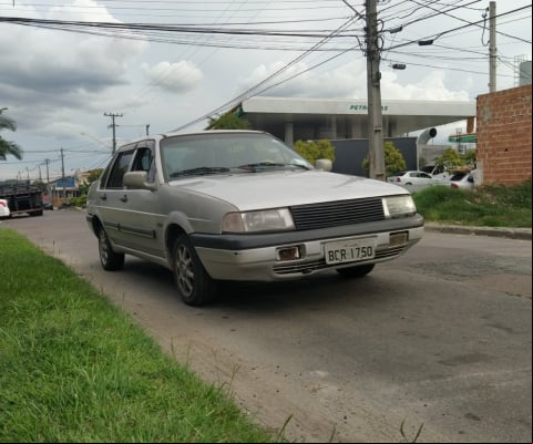 VOLKSWAGEN SANTANA à venda.