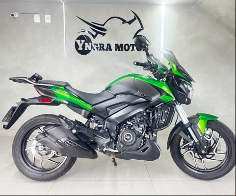 BAJAJ DOMINAR 400 