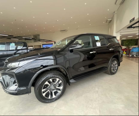 TOYOTA HILUX SW4 2.8 SRX PLATINUM TURBO 4X4 4P