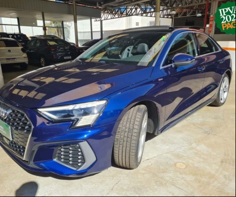 Audi A3 2024 2.0 40 tfsi mhev sedan s line s-tronic